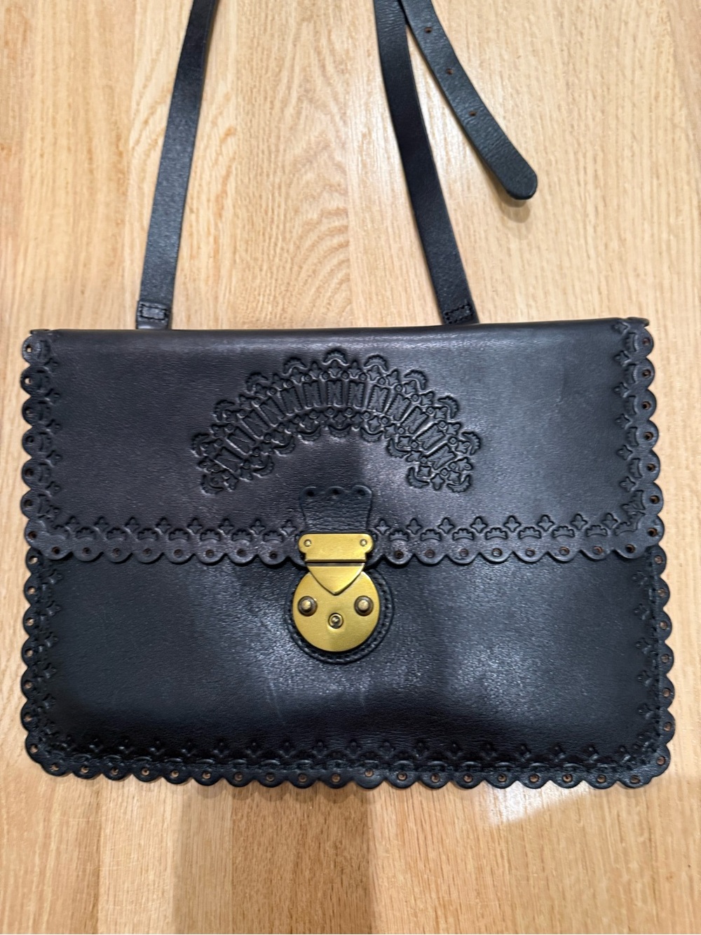 Isabella Fiore Black Leather Scalloped Crossbody / Clutch with Gold-tone Lock .